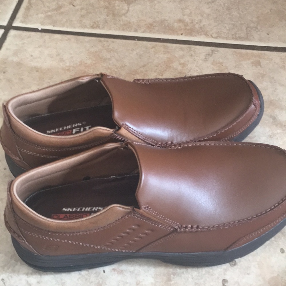 Skechers classic fit